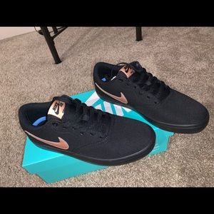 Women’s Nike SB Check Solar Canvas Sneaker